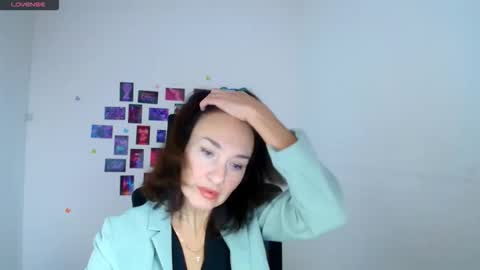 Christina online show from January 6, 2026, 6:28 am