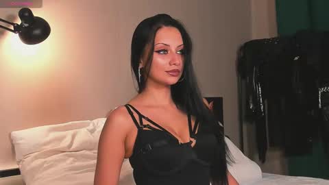 Snapshot of misslecter chatting on September 17, 2025, 9:27 pm Goddess Margot online show from September 17, 2025, 9:27 pm