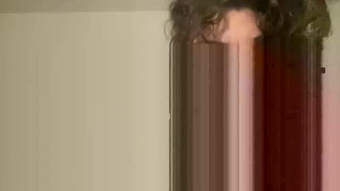 misslia101 online show from October 22, 2025, 3:40 am