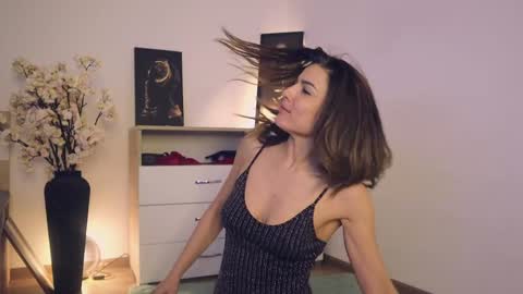 Lullu online show from January 26, 2025, 2:08 pm