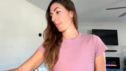 CreationQueen online show from December 3, 2024, 8:39 pm