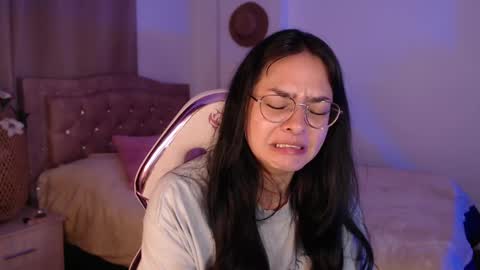 missmariana_ online show from May 18, 2026, 4:07 am