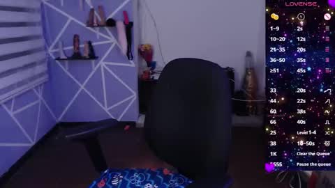 Miia online show from December 20, 2024, 6:24 pm