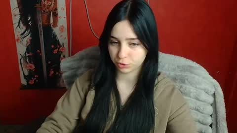 Mia online show from March 15, 2026, 12:33 pm