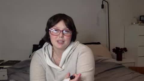 missmistressmal online show from November 24, 2025, 2:44 am