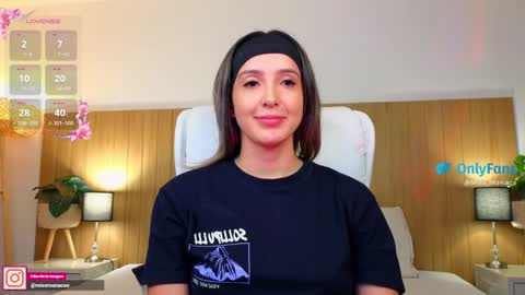 Emma Rivera online show from December 10, 2024, 1:00 am