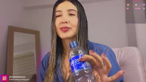 Emma Rivera online show from November 16, 2025, 10:15 pm