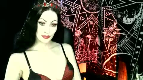 MissMoonDoll online show from May 27, 2026, 4:09 am