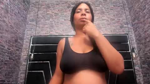 Snapshot of missnaomy_ chatting on December 1, 2025, 7:52 pm Naomy online show from December 1, 2025, 7:52 pm