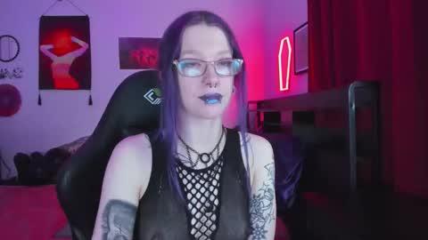 Snapshot of missnikkivill chatting on February 11, 2026, 2:49 am Mistress Nikki Vill online show from February 11, 2026, 2:49 am