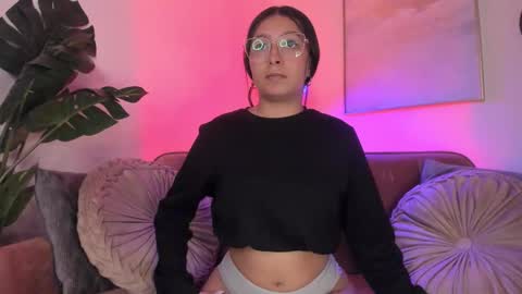 Isabel Mendez online show from November 4, 2025, 11:26 pm