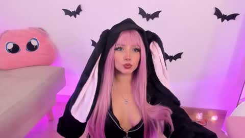 Snapshot of misspaulina__ chatting on October 18, 2025, 2:58 am Pau Giraldo online show from October 18, 2025, 2:58 am