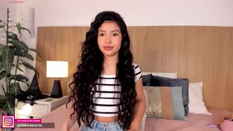 Emma Prada online show from November 3, 2025, 11:44 am