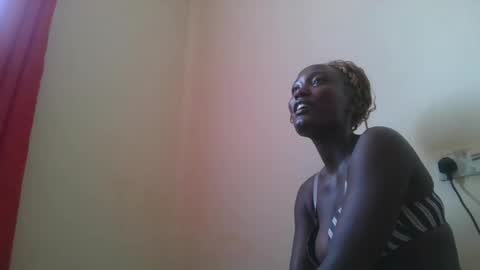 pretty gal online show from March 3, 2025, 12:37 pm