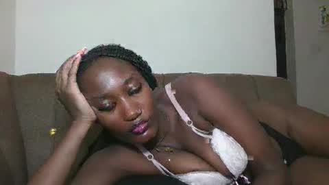 pretty gal online show from October 21, 2025, 9:54 am