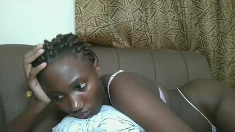 pretty gal online show from November 11, 2025, 8:20 pm