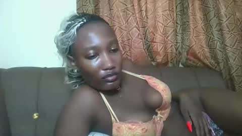 pretty gal online show from November 20, 2025, 8:14 am