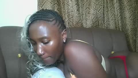 pretty gal online show from November 20, 2025, 8:19 pm