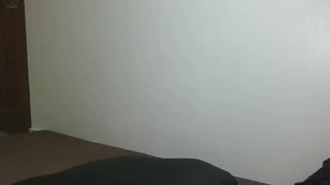 pretty gal online show from December 3, 2025, 11:25 pm