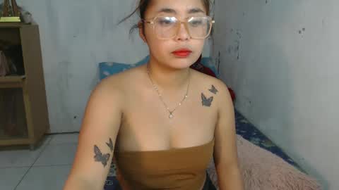 Snapshot of missrheameasexy chatting on February 4, 2025, 2:39 am missRHEA online show from February 4, 2025, 2:39 am