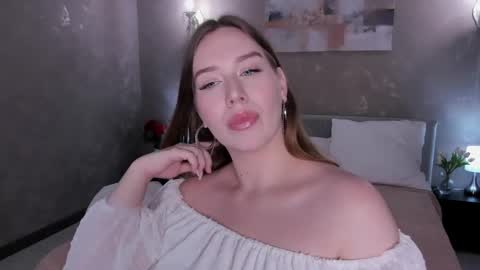 Snapshot of misss_arabella chatting on May 21, 2026, 12:23 pm Arabella online show from May 21, 2026, 12:23 pm
