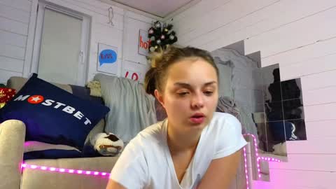 Snapshot of misss_viki chatting on December 20, 2024, 6:24 pm . online show from December 20, 2024, 6:24 pm