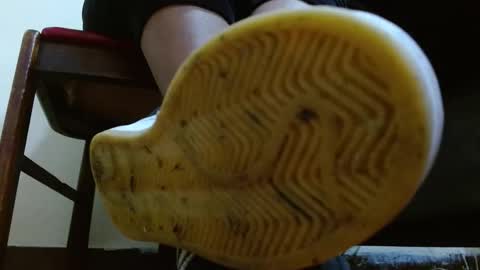 Snapshot of misssam28 chatting on December 21, 2025, 3:30 pm TELL ME MISS online show from December 21, 2025, 3:30 pm