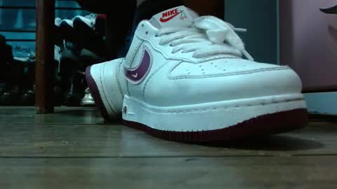 Snapshot of misssam28 chatting on February 25, 2026, 1:43 pm TELL ME MISS online show from February 25, 2026, 1:43 pm