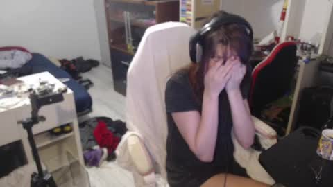 missthon online show from April 4, 2026, 9:51 am