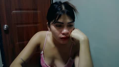 sofia online show from May 12, 2026, 1:36 am