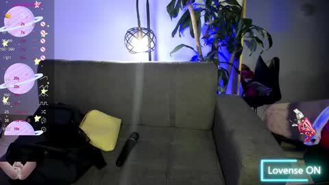 missvalery1 online show from December 11, 2024, 11:21 pm