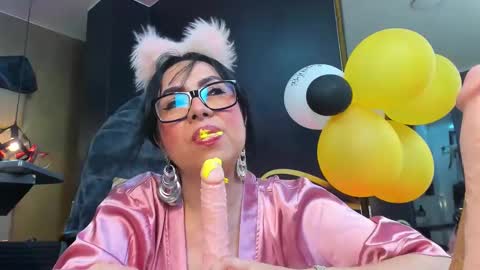 Victoria  online show from September 26, 2025, 10:47 pm