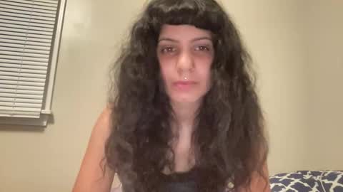 Camila online show from June 10, 2026, 1:06 am