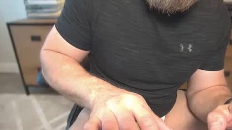 Snapshot of mister_dilf chatting on May 7, 2026, 3:39 pm MISTER DILF online show from May 7, 2026, 3:39 pm
