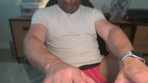 Snapshot of mister_dilf chatting on June 11, 2026, 1:31 pm MISTER DILF online show from June 11, 2026, 1:31 pm