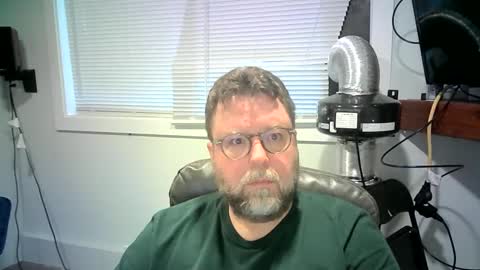 Snapshot of mister_happy567 chatting on January 23, 2025, 12:46 am Mr. Happy online show from January 23, 2025, 12:46 am