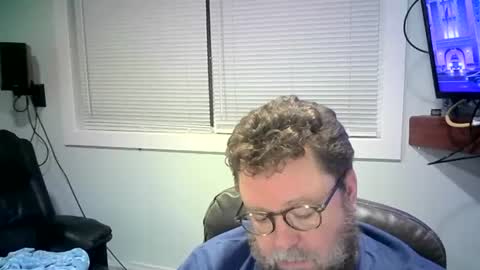 Snapshot of mister_happy567 chatting on February 22, 2025, 7:23 am Mr. Happy online show from February 22, 2025, 7:23 am