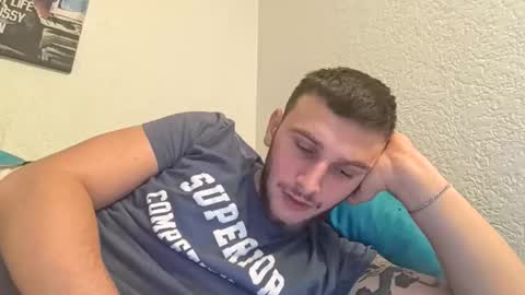 Brokebutcute online show from November 4, 2025, 9:03 pm