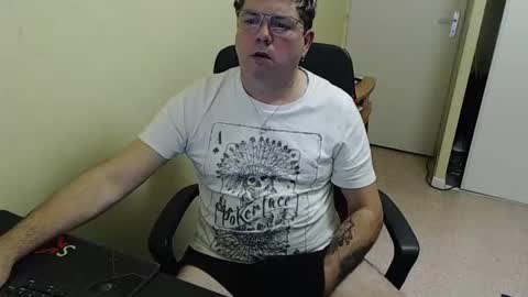 mistercoeur online show from December 9, 2024, 6:35 pm