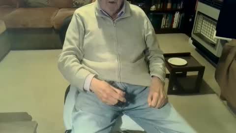mistersilver66 online show from September 16, 2025, 9:05 pm