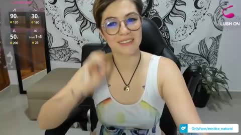 Snapshot of mistica_natural1 chatting on December 2, 2024, 1:36 am Mistica Natural online show from December 2, 2024, 1:36 am