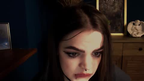 Snapshot of misticwave chatting on November 28, 2025, 2:20 pm Ines online show from November 28, 2025, 2:20 pm