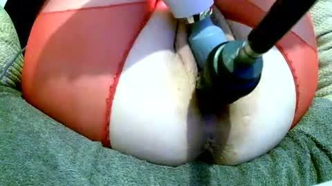 Squirting Queen online show from January 14, 2026, 10:58 pm