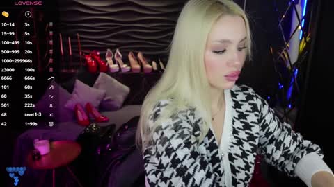 Darsy online show from December 17, 2024, 1:49 pm