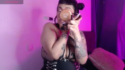 Snapshot of mistress_ditta2 chatting on February 13, 2025, 6:52 am online show from February 13, 2025, 6:52 am