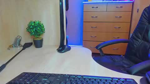 Mistress Kristi online show from March 3, 2025, 9:15 pm