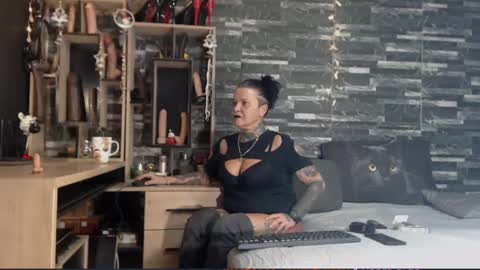 Mistress Mirybossy online show from December 12, 2024, 1:53 am