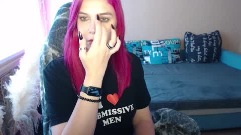 Miss Bailey online show from November 15, 2025, 9:06 am