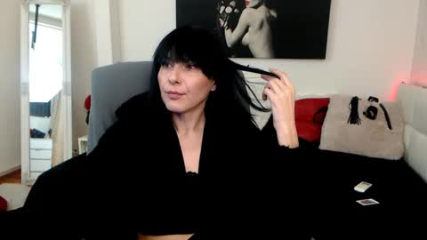 Snapshot of mistressevelyn_ chatting on January 16, 2025, 6:56 am MistressEvelyn  online show from January 16, 2025, 6:56 am