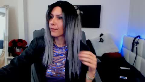 Snapshot of mistressevelyn_ chatting on February 12, 2025, 5:26 am MistressEvelyn  online show from February 12, 2025, 5:26 am
